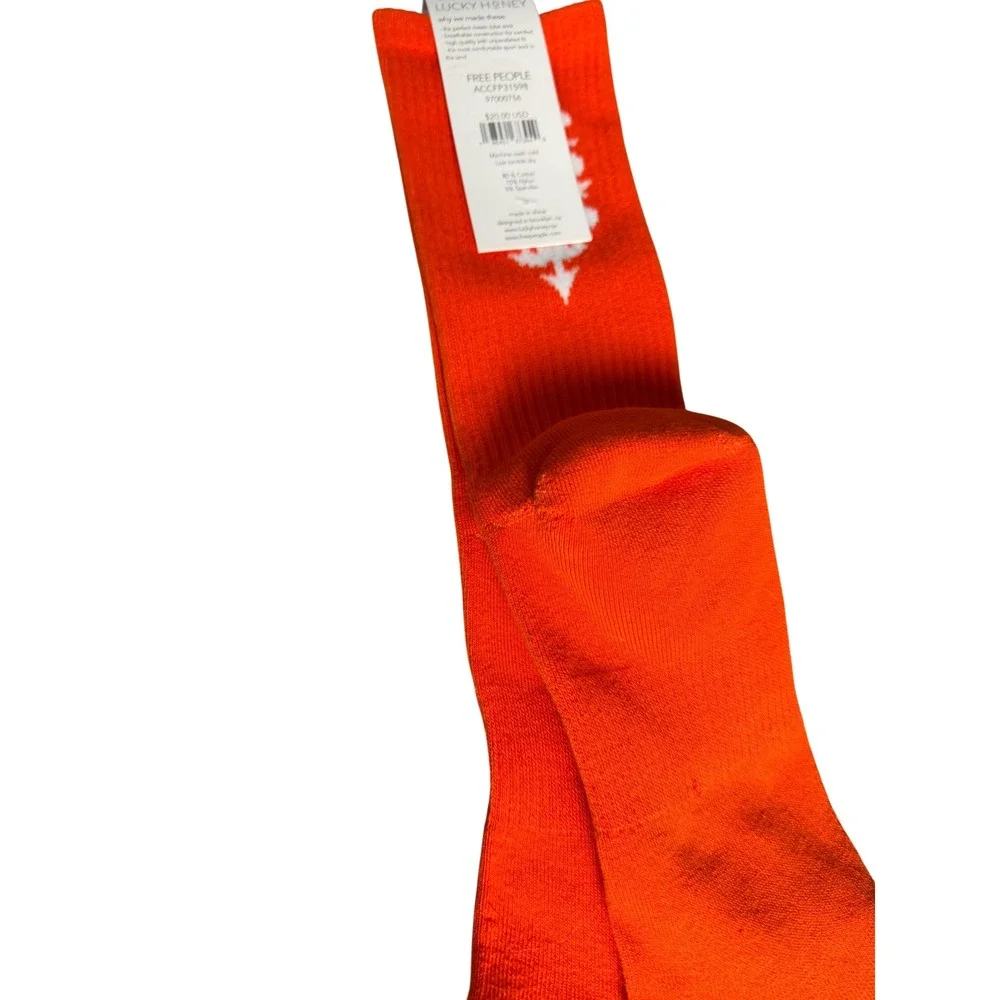 Free People‎ Movement Last Lap Crew Socks Orange Ribbed Athletic socks NWT
